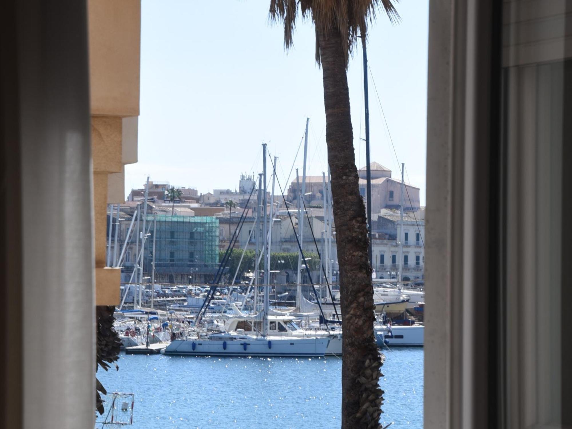 Ortigia Riflessa - Design E Comfort Vista Mare Apartment *